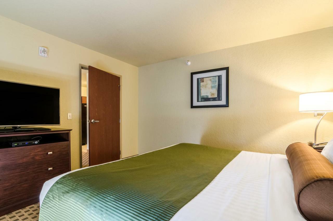 Cobblestone Inn And Suites - Eaton מראה חיצוני תמונה