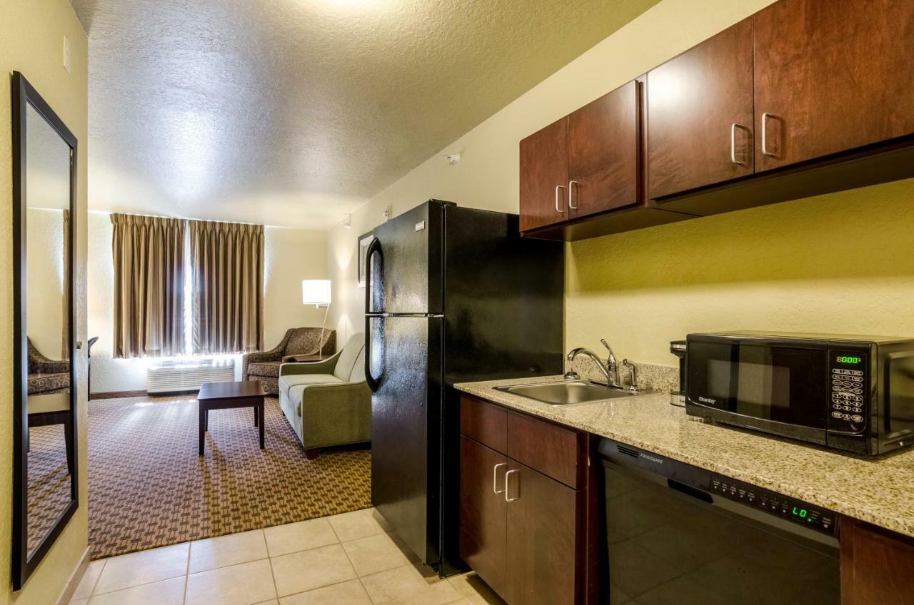 Cobblestone Inn And Suites - Eaton מראה חיצוני תמונה