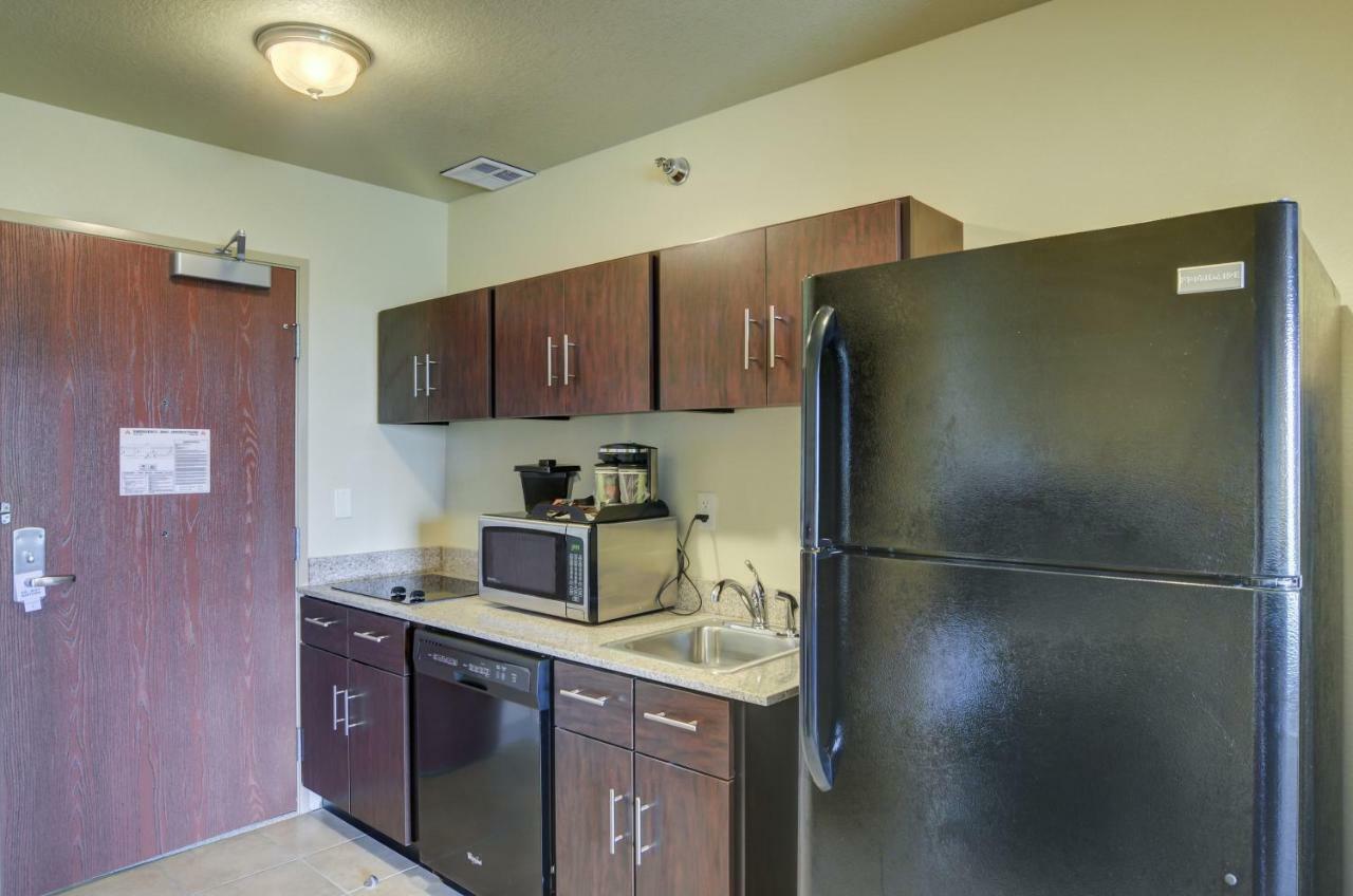 Cobblestone Inn And Suites - Eaton מראה חיצוני תמונה